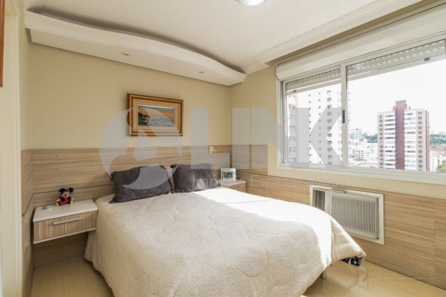 Imagem Apartamento com 3 Quartos à Venda, 95 m² em Passo Da Areia - Porto Alegre