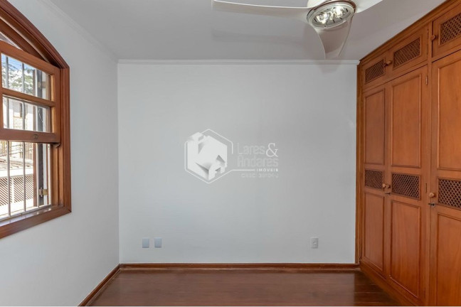 Imagem Casa com 4 Quartos à Venda, 110 m² em Jardim Marajoara - São Paulo Imagem Casa com 4 Quartos à Venda, 110 m² em Jardim Marajoara - São Paulo