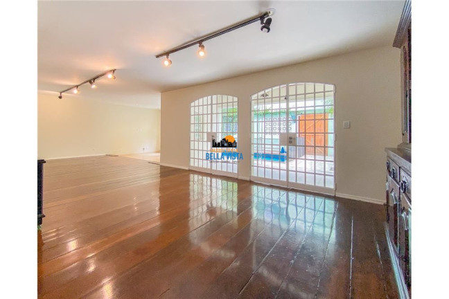Imagem Casa com 3 Quartos à Venda, em Morumbi - São Paulo Imagem Casa com 3 Quartos à Venda, em Morumbi - São Paulo