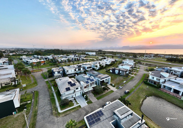 Imagem Casa de Condomínio com 5 Quartos à Venda, 312 m² em Parque Antártica - Capao Da Canoa Imagem Casa de Condomínio com 5 Quartos à Venda, 312 m² em Parque Antártica - Capao Da Canoa