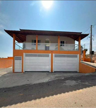Imagem Casa com 3 Quartos à Venda, 300 m² em Centro - Extrema Imagem Casa com 3 Quartos à Venda, 300 m² em Centro - Extrema