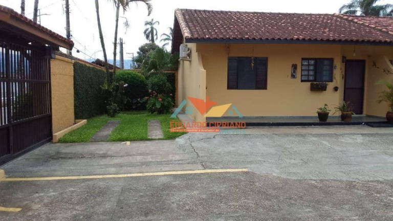 Imagem Casa com 2 Quartos à Venda, 62 m² em Britânia - Caraguatatuba