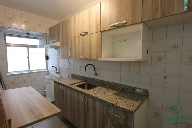 Imagem Apartamento com 1 Quarto para Alugar, 43 m² em Centro Histórico - Porto Alegre Imagem Apartamento com 1 Quarto para Alugar, 43 m² em Centro Histórico - Porto Alegre