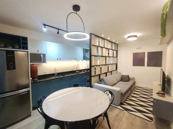 Imagem Apartamento com 2 Quartos à Venda, 71 m² em Centro - Camboriú