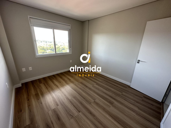 Apartamento com 3 Quartos à Venda, 169 m² em Nossa Senhora De Lourdes - Santa Maria