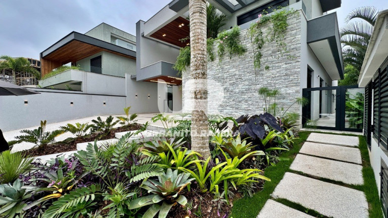Imagem Casa com 6 Quartos à Venda, 637 m² em Riviera - Bertioga Imagem Casa com 6 Quartos à Venda, 637 m² em Riviera - Bertioga