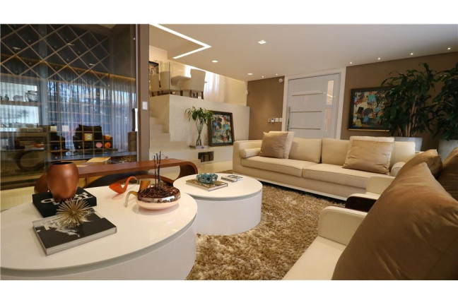 Imagem Casa com 4 Quartos à Venda,  em Paraíso Do Morumbi - São Paulo
