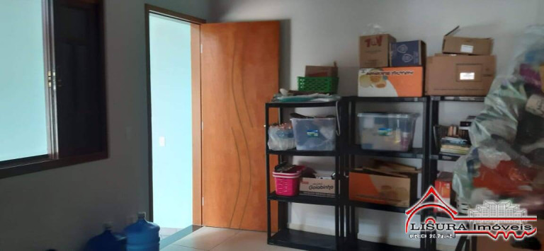 Imagem Casa com 3 Quartos à Venda, 230 m² em Centro - Jacareí Imagem Casa com 3 Quartos à Venda, 230 m² em Centro - Jacareí
