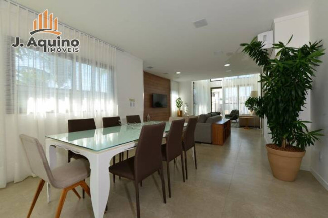 Imagem Casa de Condomínio com 4 Quartos à Venda, 286 m² em Tamatanduba - Eusébio Imagem Casa de Condomínio com 4 Quartos à Venda, 286 m² em Tamatanduba - Eusébio