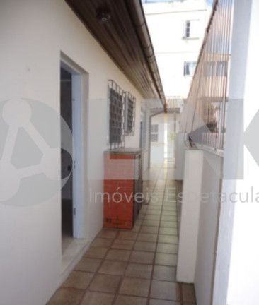 Imagem Casa com 4 Quartos à Venda, 179 m² em Medianeira - Porto Alegre