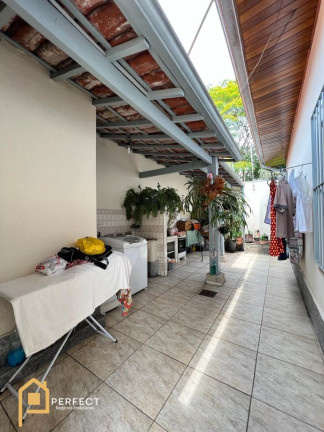Imagem Casa com 3 Quartos à Venda, 250 m² em Estrada Tremembe - Taubaté