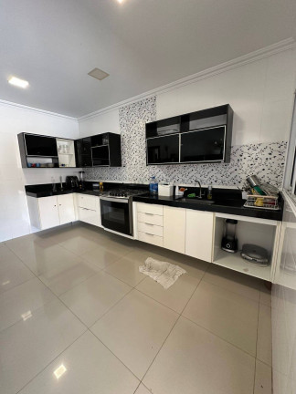 Imagem Casa com 5 Quartos para Alugar, em Outeiro Da Glória - Porto Seguro Imagem Casa com 5 Quartos para Alugar, em Outeiro Da Glória - Porto Seguro