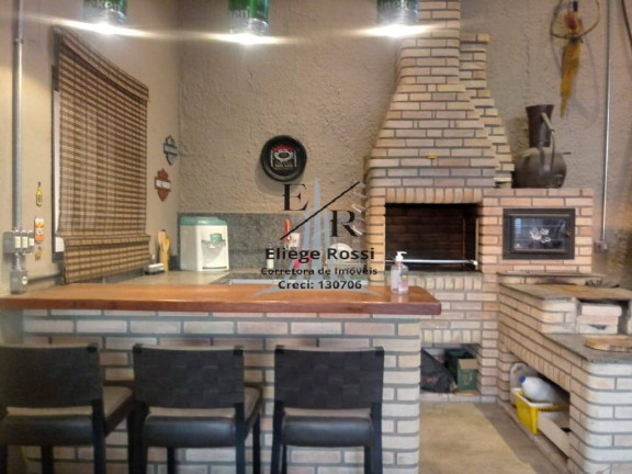 Casa com 4 Quartos à Venda,  em Itatiba