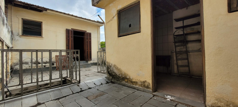 Imagem Imóvel com 2 Quartos à Venda, 236 m² em Centro - Itapevi Imagem Imóvel com 2 Quartos à Venda, 236 m² em Centro - Itapevi