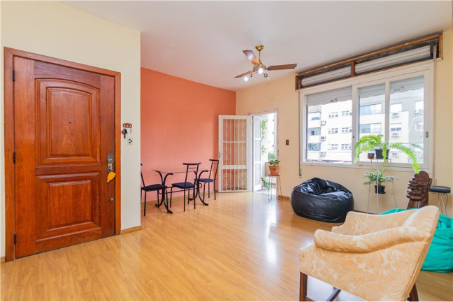 Imagem Imóvel com 2 Quartos à Venda, em Menino Deus - Porto Alegre Imagem Imóvel com 2 Quartos à Venda, em Menino Deus - Porto Alegre