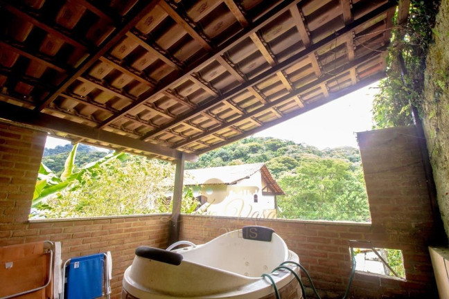 Imagem Casa com 2 Quartos à Venda, 200 m² em Carlos Guinle - Teresópolis