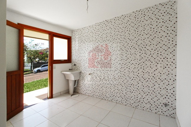Imagem Casa com 3 Quartos à Venda, 240 m² em Vila Nova - Porto Alegre Imagem Casa com 3 Quartos à Venda, 240 m² em Vila Nova - Porto Alegre