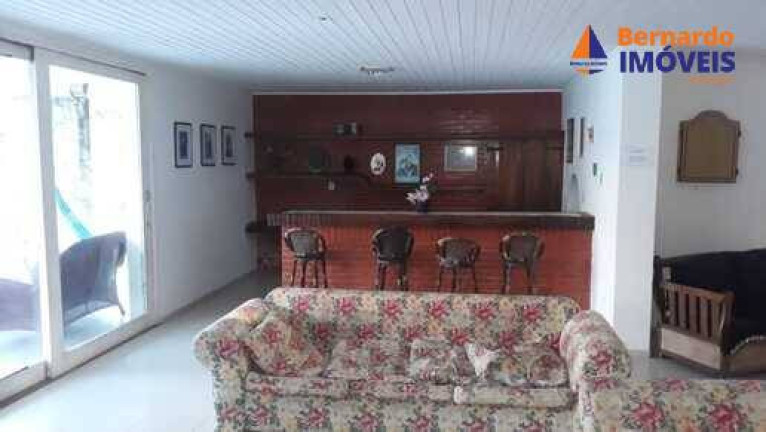 Imagem Casa com 6 Quartos à Venda, 442 m² em Caponga - Cascavel Imagem Casa com 6 Quartos à Venda, 442 m² em Caponga - Cascavel