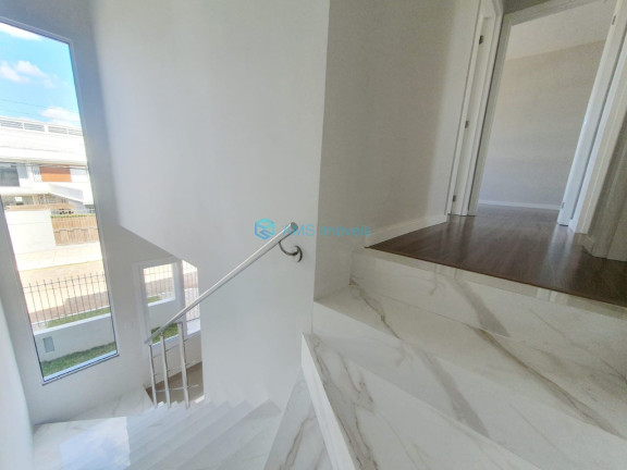 Imagem Sobrado com 3 Quartos à Venda, 128 m² em Nossa Senhora Das Graças - Canoas Imagem Sobrado com 3 Quartos à Venda, 128 m² em Nossa Senhora Das Graças - Canoas
