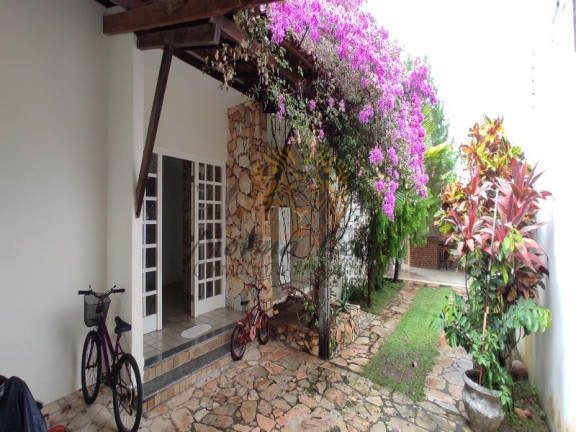 Imagem Casa com 4 Quartos à Venda, 350 m² em Coroa Do Meio - Aracaju Imagem Casa com 4 Quartos à Venda, 350 m² em Coroa Do Meio - Aracaju