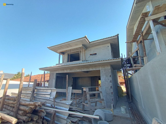 Imagem Casa com 3 Quartos à Venda, em Lagoa Da Conceição - Florianópolis Imagem Casa com 3 Quartos à Venda, em Lagoa Da Conceição - Florianópolis
