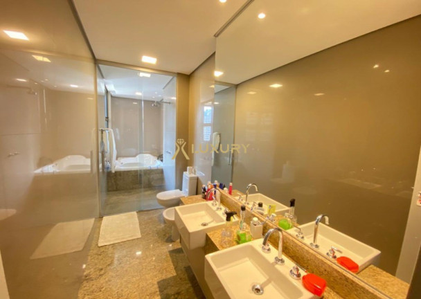 Imagem Imóvel com 4 Quartos à Venda, 244 m² em Vale Do Sereno - Nova Lima Imagem Imóvel com 4 Quartos à Venda, 244 m² em Vale Do Sereno - Nova Lima