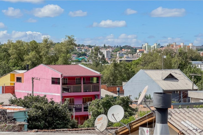 Imagem Casa com 5 Quartos à Venda, 208 m² em Parque Dos Maias - Porto Alegre Imagem Casa com 5 Quartos à Venda, 208 m² em Parque Dos Maias - Porto Alegre