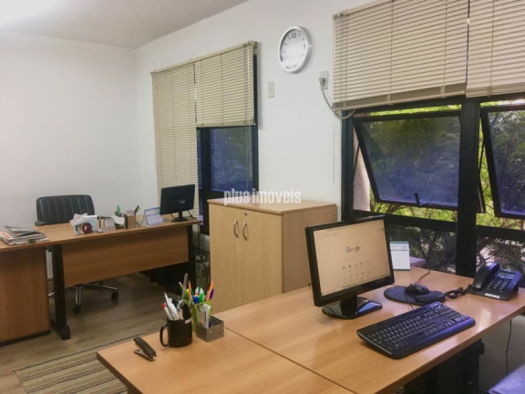 Imagem Imóvel Comercial à Venda ou Locação, 32 m² em Vila Olímpia - São Paulo Imagem Imóvel Comercial à Venda ou Locação, 32 m² em Vila Olímpia - São Paulo