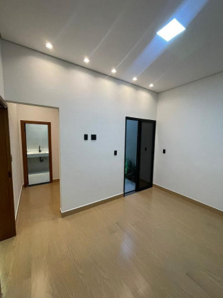 Imagem Casa com 3 Quartos à Venda,  em Residencial Dourado - Franca