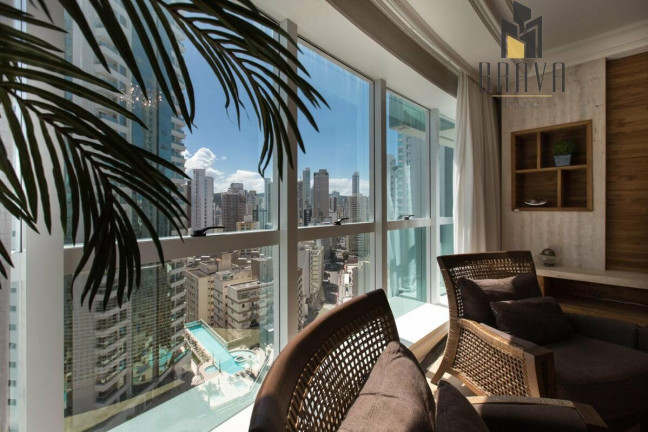 Imagem Apartamento com 3 Quartos à Venda, 217 m² em Centro - Balneário Camboriú