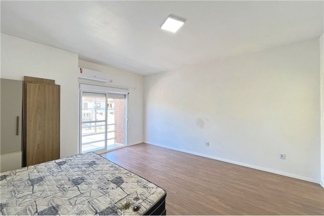 Imagem Casa com 2 Quartos à Venda, 88 m² em Hípica - Porto Alegre Imagem Casa com 2 Quartos à Venda, 88 m² em Hípica - Porto Alegre
