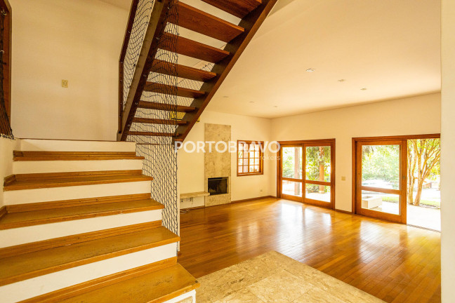 Imagem Casa com 4 Quartos à Venda, 350 m² em Granja Viana - Carapicuíba Imagem Casa com 4 Quartos à Venda, 350 m² em Granja Viana - Carapicuíba