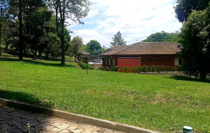 Terreno à Venda, 900 m² em Pinhal - Cabreúva