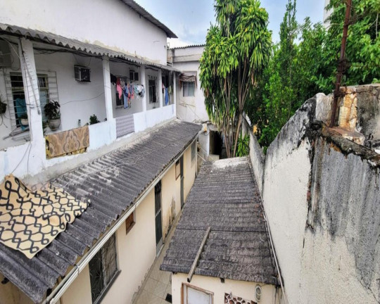 Casa com 21 Quartos à Venda, 750 m² em Ramos - Rio De Janeiro