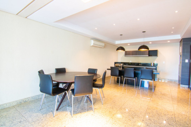 Imagem Imóvel com 3 Quartos à Venda, 123 m² em Petrópolis - Porto Alegre Imagem Imóvel com 3 Quartos à Venda, 123 m² em Petrópolis - Porto Alegre