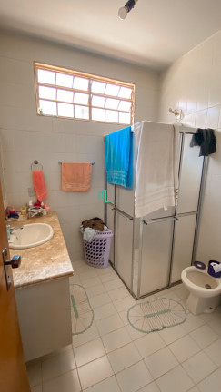 Imagem Casa com 3 Quartos à Venda, em Vila Santos Dumont - Franca Imagem Casa com 3 Quartos à Venda, em Vila Santos Dumont - Franca