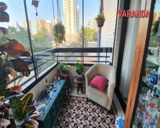 Imagem Imóvel com 4 Quartos à Venda, 136 m² em Brooklin Paulista - São Paulo Imagem Imóvel com 4 Quartos à Venda, 136 m² em Brooklin Paulista - São Paulo
