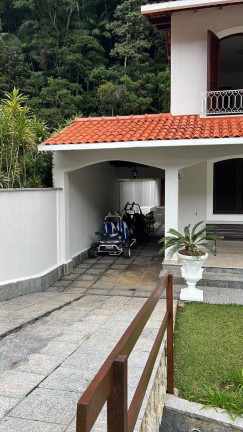 Imagem Casa com 4 Quartos à Venda, 350 m² em Comary - Teresópolis Imagem Casa com 4 Quartos à Venda, 350 m² em Comary - Teresópolis