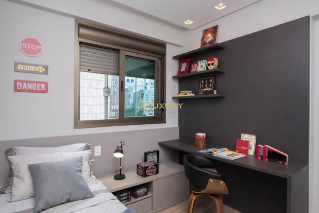 Imagem Imóvel com 2 Quartos à Venda, 66 m² em Savassi - Belo Horizonte Imagem Imóvel com 2 Quartos à Venda, 66 m² em Savassi - Belo Horizonte