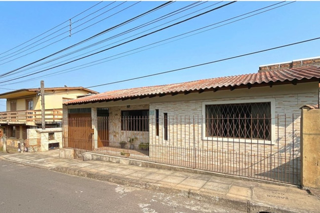 Imagem Casa com 2 Quartos à Venda, em Vila Nova - Porto Alegre Imagem Casa com 2 Quartos à Venda, em Vila Nova - Porto Alegre