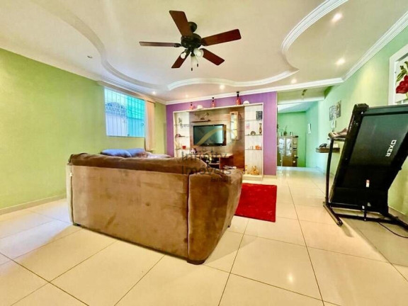 Imagem Casa com 4 Quartos à Venda, 210 m² em Santa Terezinha - Belo Horizonte