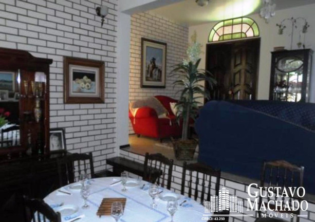 Imagem Casa com 4 Quartos à Venda, 196 m² em Jardim Amália - Volta Redonda