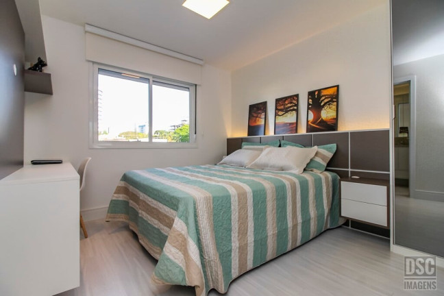Imagem Apartamento com 2 Quartos à Venda, 79 m² em Passo Da Areia - Porto Alegre