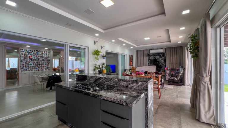 Imagem Casa com 3 Quartos à Venda, 291 m² em Três Fronteiras - Foz Do Iguaçu
