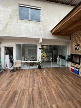 Imagem Sobrado com 3 Quartos à Venda, 120 m² em Areias - Tijucas Imagem Sobrado com 3 Quartos à Venda, 120 m² em Areias - Tijucas
