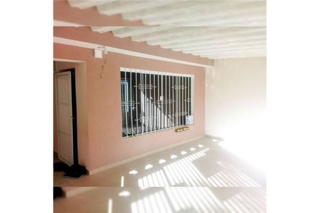 Imagem Casa com 3 Quartos à Venda, 220 m² em Jardim Cristiane - Santo André