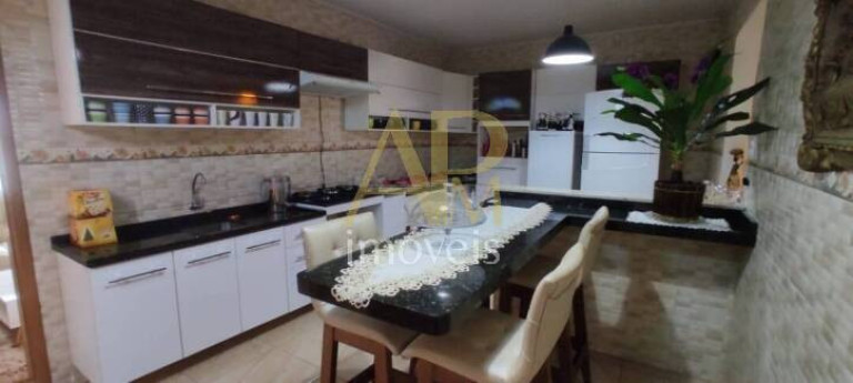 Imagem Casa com 3 Quartos à Venda, 250 m² em Jardim Janaína - Biguaçu Imagem Casa com 3 Quartos à Venda, 250 m² em Jardim Janaína - Biguaçu