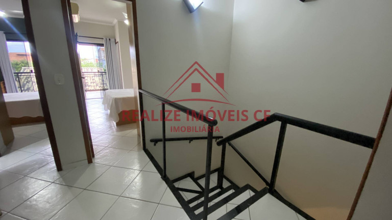 Imagem Casa com 5 Quartos para Alugar,  em São Cristóvão - Cabo Frio