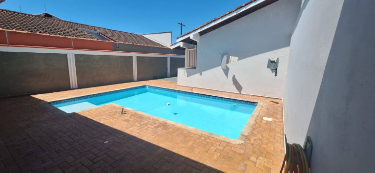 Imagem Casa com 5 Quartos à Venda, 246 m² em Estancia São Jose - Peruíbe Imagem Casa com 5 Quartos à Venda, 246 m² em Estancia São Jose - Peruíbe