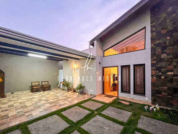 Casa com 3 Quartos à Venda, 250 m² em Vila Viotto - Jundiaí